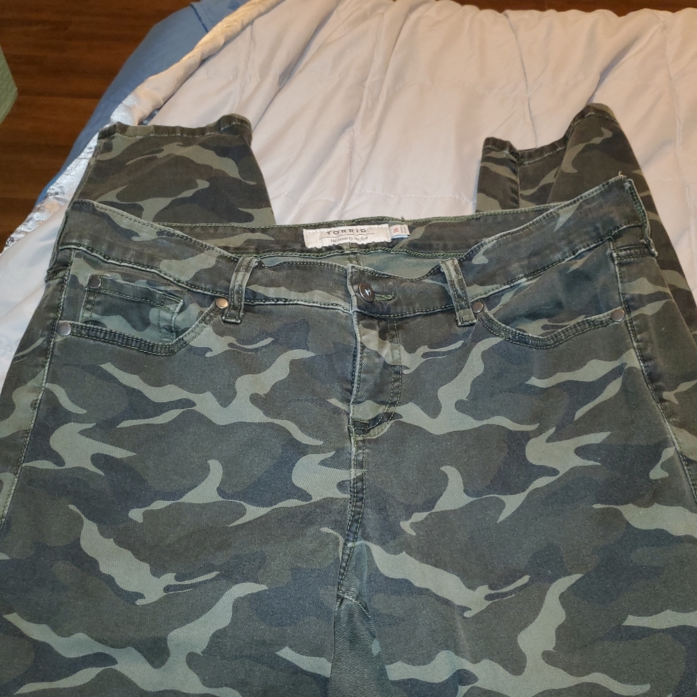 Camo jeans